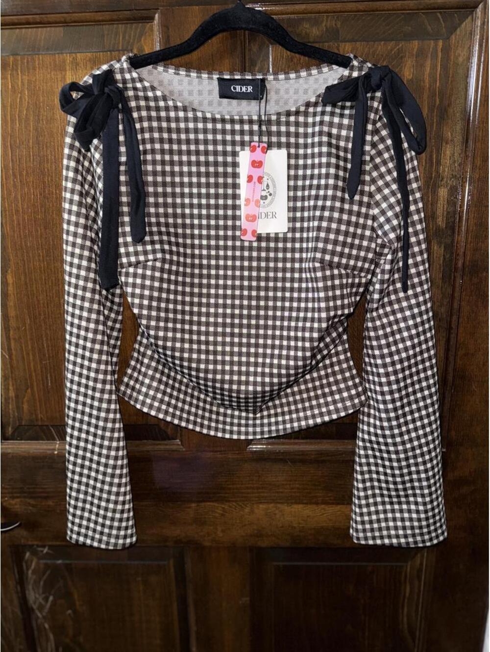 Cider brown gingham long-sleeve top